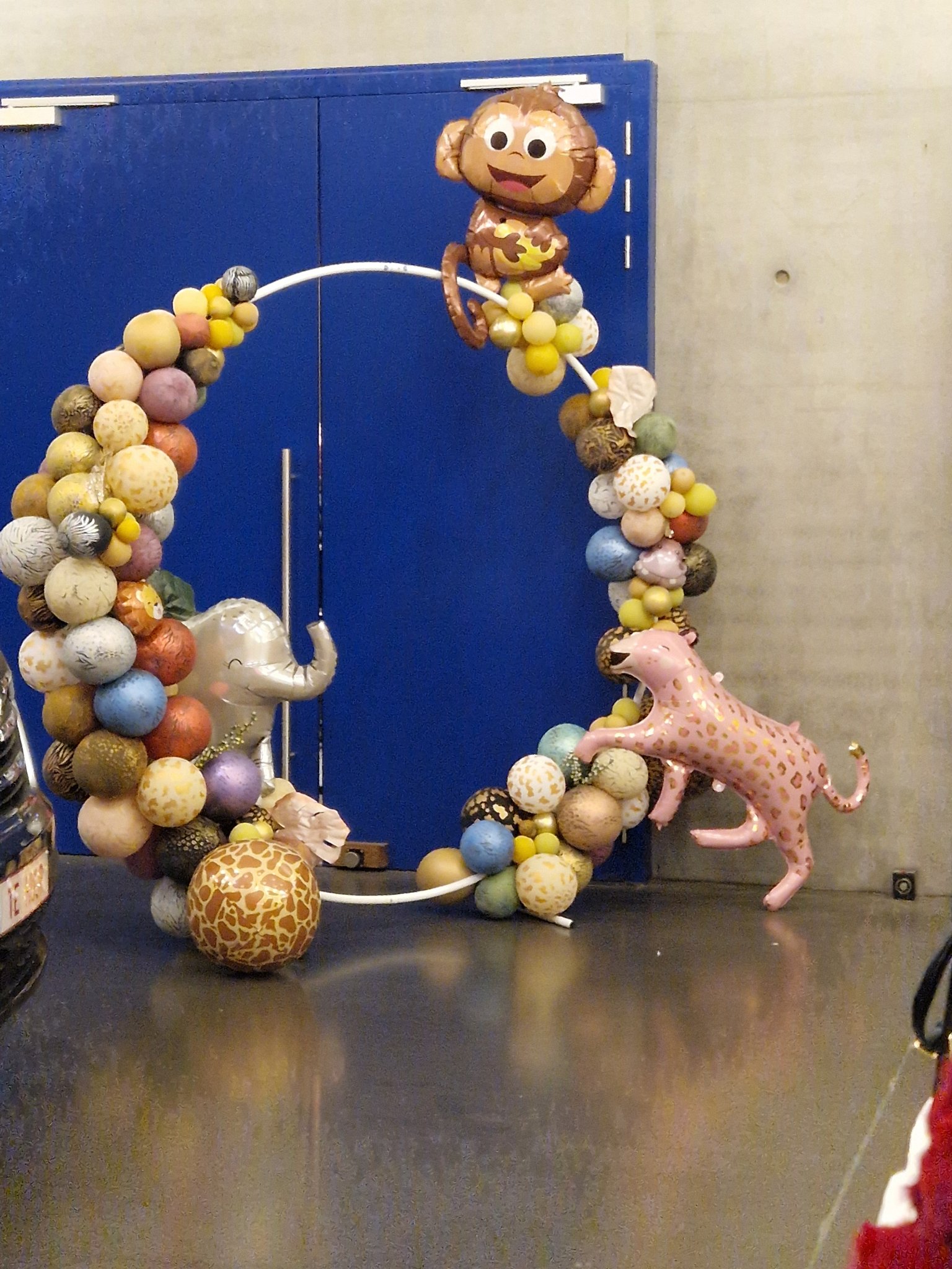 Organic balloon decoratie